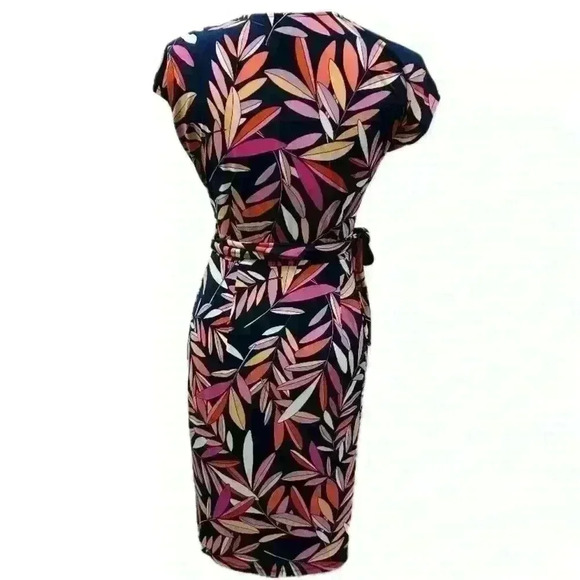 Maggie London Multicolor V Neck Cap Sleeve Wrap Dress Size 6 - Picture 3 of 15